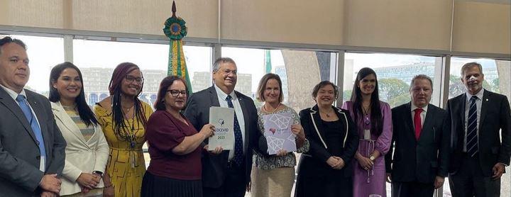 O COCEVID, visitando Brasília, estuda a destinação de recursos para o enfrentamento da violência doméstica