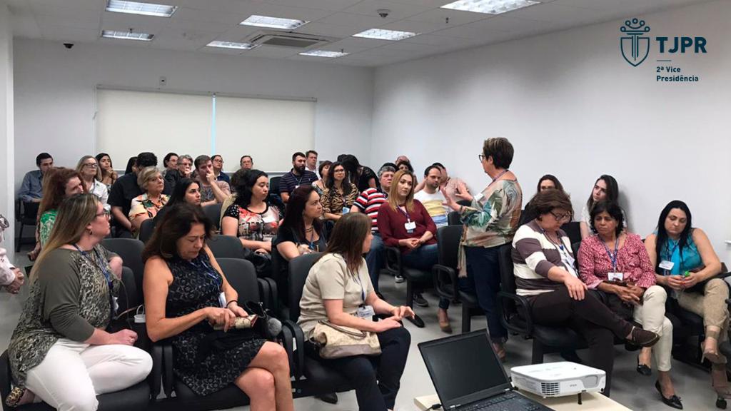 Primeiro Encontro de Conciliadores do Centro de Conciliadores é realizado em Curitiba