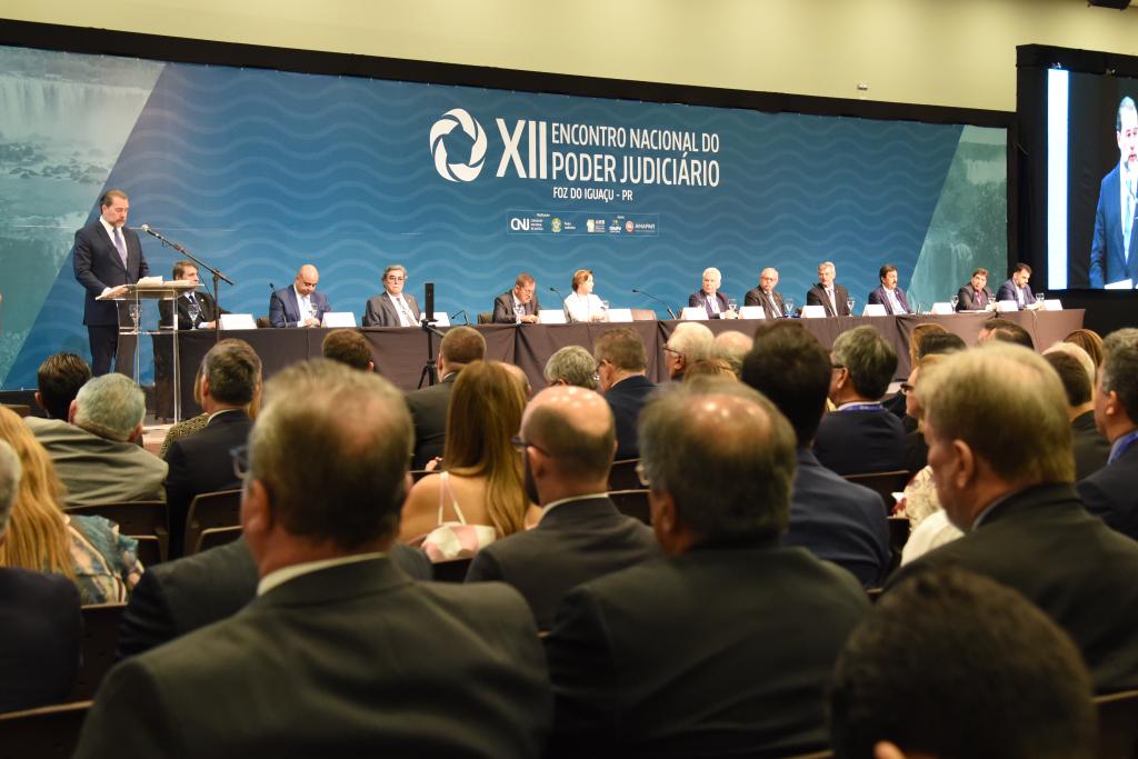 desburocratização do judiciário