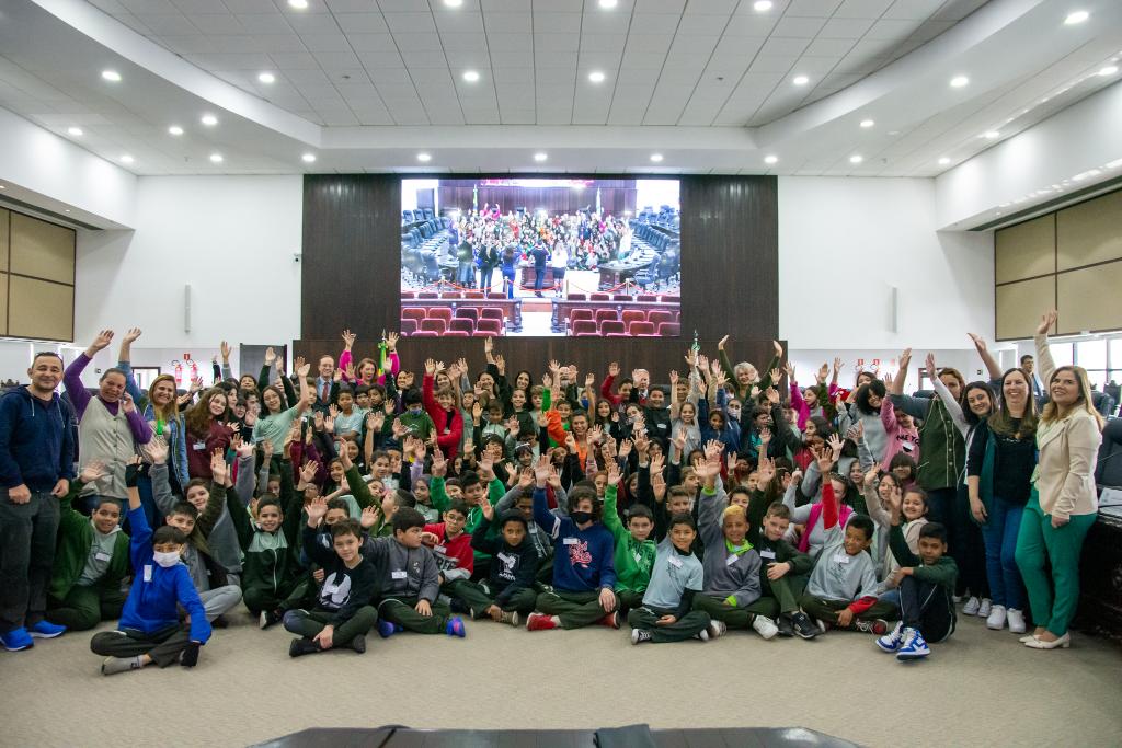 Programa “Justiça e Cidadania Também se Aprendem na Escola” retoma suas atividades no Tribunal