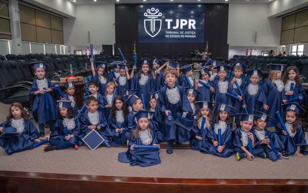TJPR realiza cerimônia de Formatura do Centro de Educação Infantil Maria José Coutinho Camargo