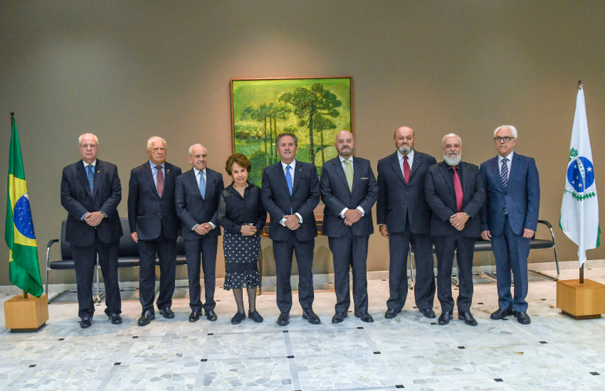 Comissão Temporária sobre Memorial das Tradições do TJPR se reúne