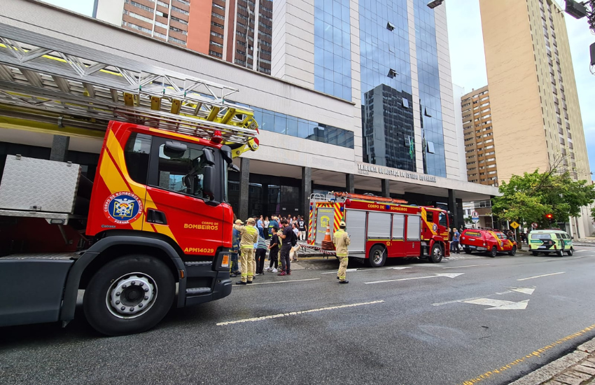 Treinamento de abandono de emergência é realizado na sede Mauá