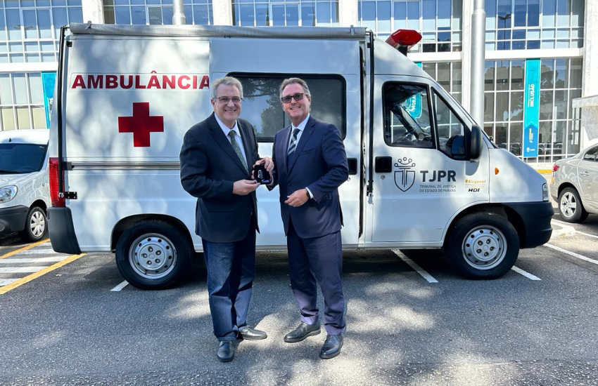 TJPR realiza doação de ambulância e veículos de serviço ao Hospital Erasto Gaertner