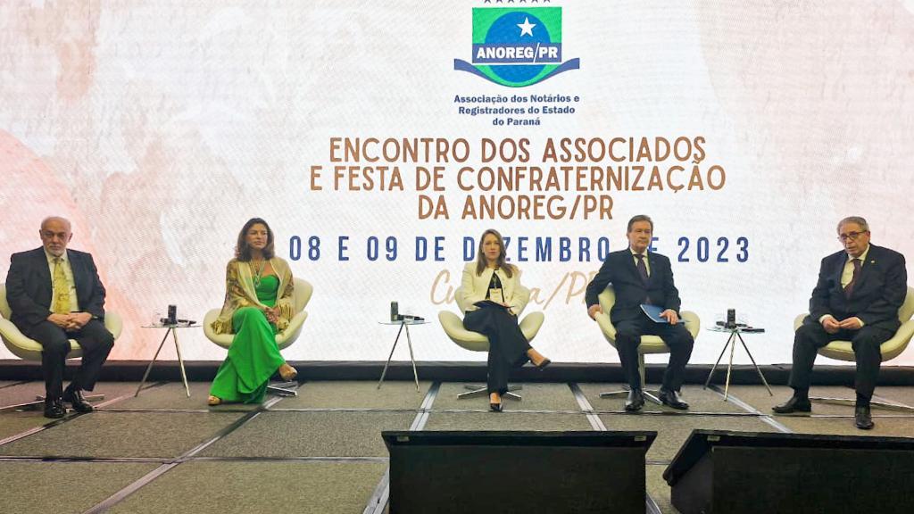 Corregedor do TJPR é homenageado pela Associação dos Notários e Registradores do Brasil