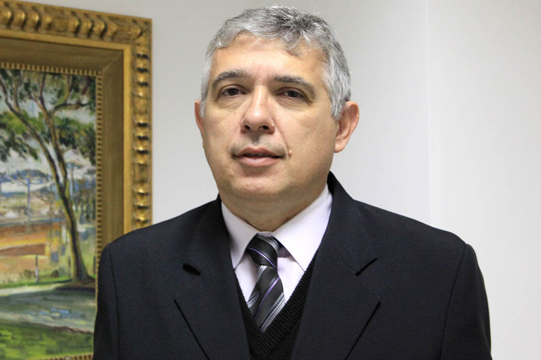 Juiz Wellington Emanuel Coimbra de Moura toma posse no cargo de Desembargador do TJPR nesta quinta-feira (10)