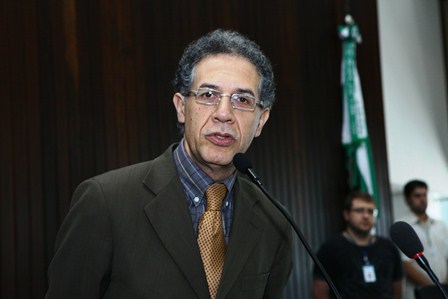 Juiz Francisco Cardozo Oliveira concede entrevista à TV EMAP
