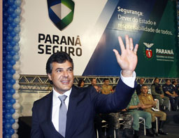 Presidente Miguel Kfouri Neto participa do lançamento do programa Paraná Seguro